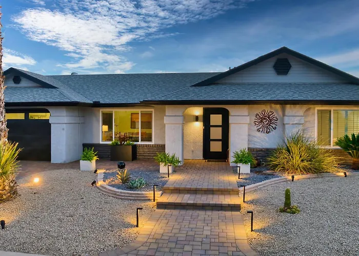 Holiday home Luxe Detached Home In Age 55-Plus Active Community Sun City West
